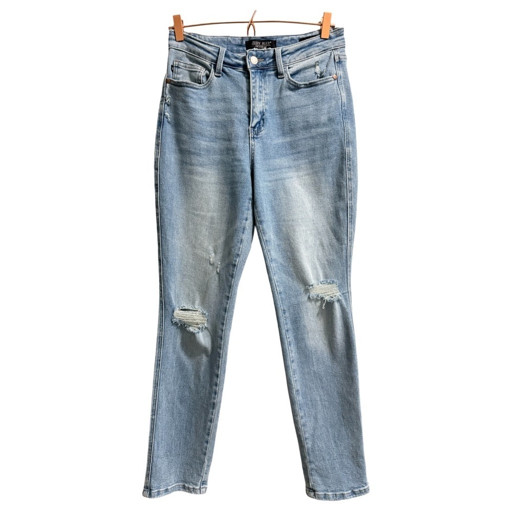 Judy Blue Light Wash Distressed Boyfriend Fit Jeans Size 5 | 27